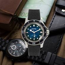Load image into Gallery viewer, Vostok Amphibian Classic 13005B With Auto-Self Winding + Polyurethane Strap Watches