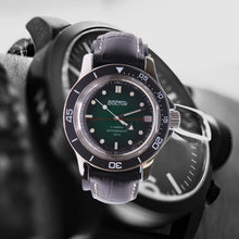 Load image into Gallery viewer, Vostok Amphibian Classic 13026A With Auto-Self Winding Watches