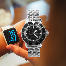 Load image into Gallery viewer, Vostok Amphibian Women 570596 Mechanical With Mineral Glass And Super Luminova Watches