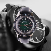 Load image into Gallery viewer, Vostok Amphibian Classic 13026A With Auto-Self Winding Watches

